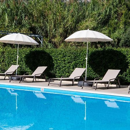 Sunny Garden Hotel Нидри Екстериор снимка