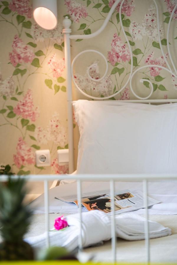 Sunny Garden Hotel Нидри Екстериор снимка
