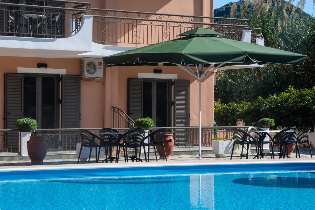 Sunny Garden Hotel Нидри Екстериор снимка