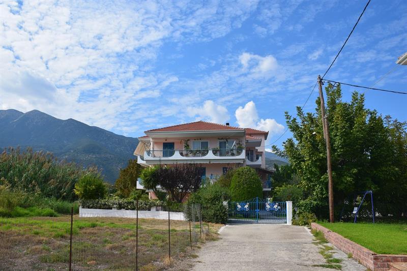 Sunny Garden Hotel Нидри Екстериор снимка