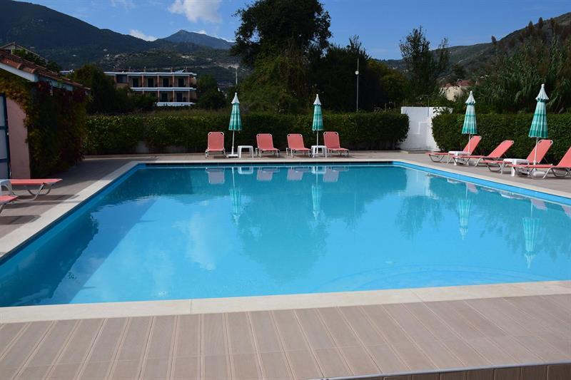 Sunny Garden Hotel Нидри Екстериор снимка